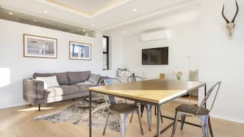 Apartment (1 Bedroom) | Living area