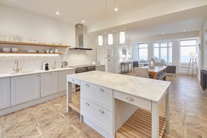 House | Private kitchen