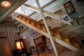 Villa | Interior - Romantic Spa Villa With Fireplace by the Lake (Stjärnsund)