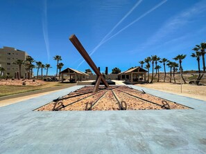 Property grounds - Cozy Condo with Beach & Pool Access (Puerto Peñasco)