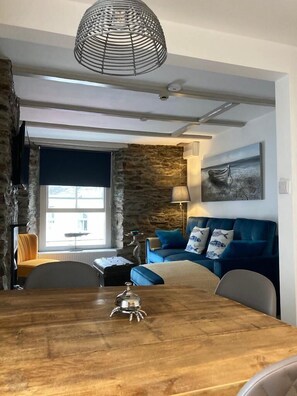 Apartment | Living area | 42-inch Smart TV with digital channels, TV, fireplace