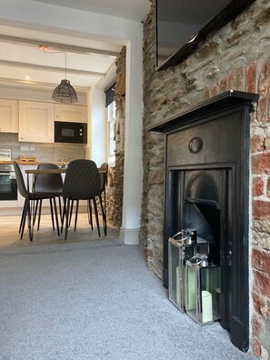 Apartment | Private kitchen | Full-size fridge, microwave, oven, stovetop