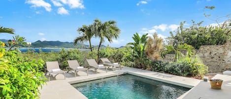 Piscina a l'aire lliure