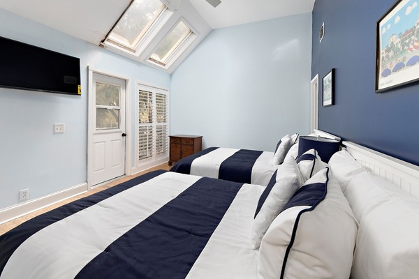 3 quartos, ferros/tábuas de passar roupa, Wi-Fi de cortesia