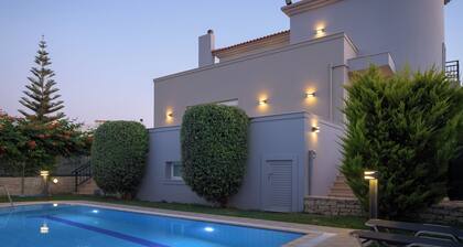 Christina Villa I, Steps to Sandy Beach