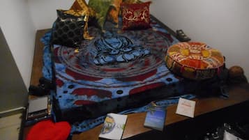 1 habitación, wifi y ropa de cama