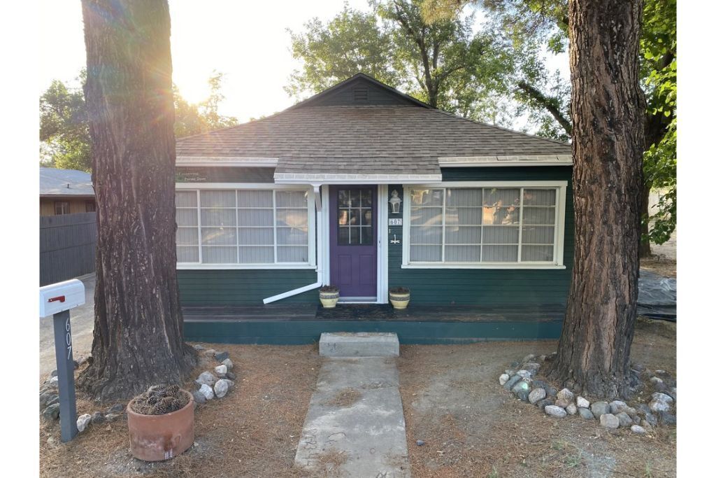 1935 renovated farmhouse just a few blocks from historic Old Town Cottonwood