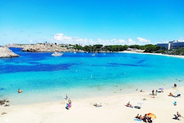 Playa a tres minutos a pie