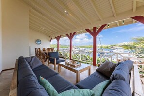Outdoor dining - Spanish Water Marina | Double Penthouse – 350m² (Jan Thiel)