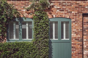 Exterior detail - The Old Forge - Luxury Cottages (Ashbourne)