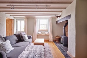 Smart TV, DVD player, offices - Orchard Cottage - Luxury Cottages (Menai Bridge)