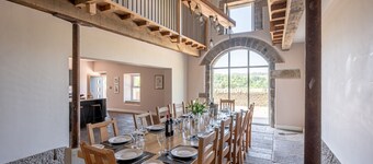 Meadow Barn - Luxury Cottages