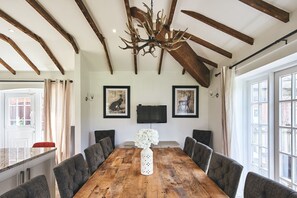 Dining - Flock Cottage -  a cottage that sleeps 8 guests  in 4 bedrooms (Pudleston)