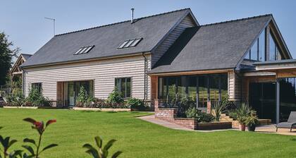 Big Barn - Luxury Cottages