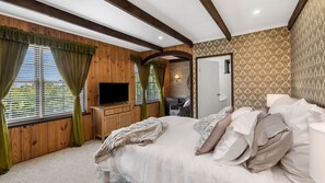 3 chambres, fer et planche à repasser