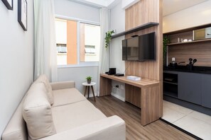 华丽开间 (381431) | 起居区 | 智能电视