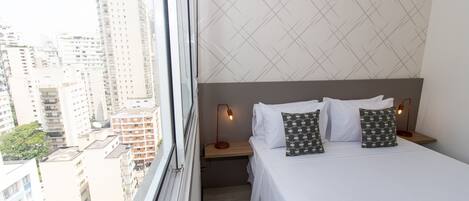 Standard-Studio (DESATIVADO) | Schreibtisch, laptopgeeigneter Arbeitsplatz