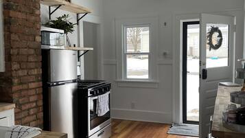 Frigorífic, microones, forn i placa de cuina