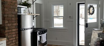 Cozy Cottage located near Czech Village and Newbo areas in Cedar Rapids, IA