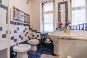 Bathroom - Olympic Stadium & Ponte Milvio - Cozy Apt x 2 (roma)