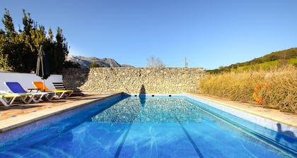 A finca for family and friends with private pool and close to Ronda!