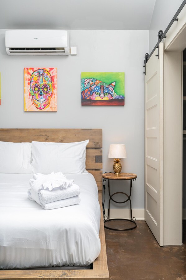 Tabla de planchar con plancha y wifi