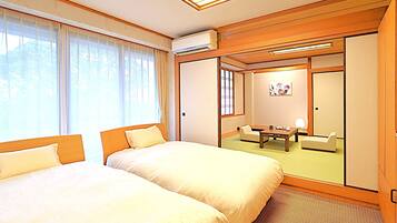 Habitación tradicional, para no fumadores (Modern Western Suite Japanese-Western) | Ropa de cama