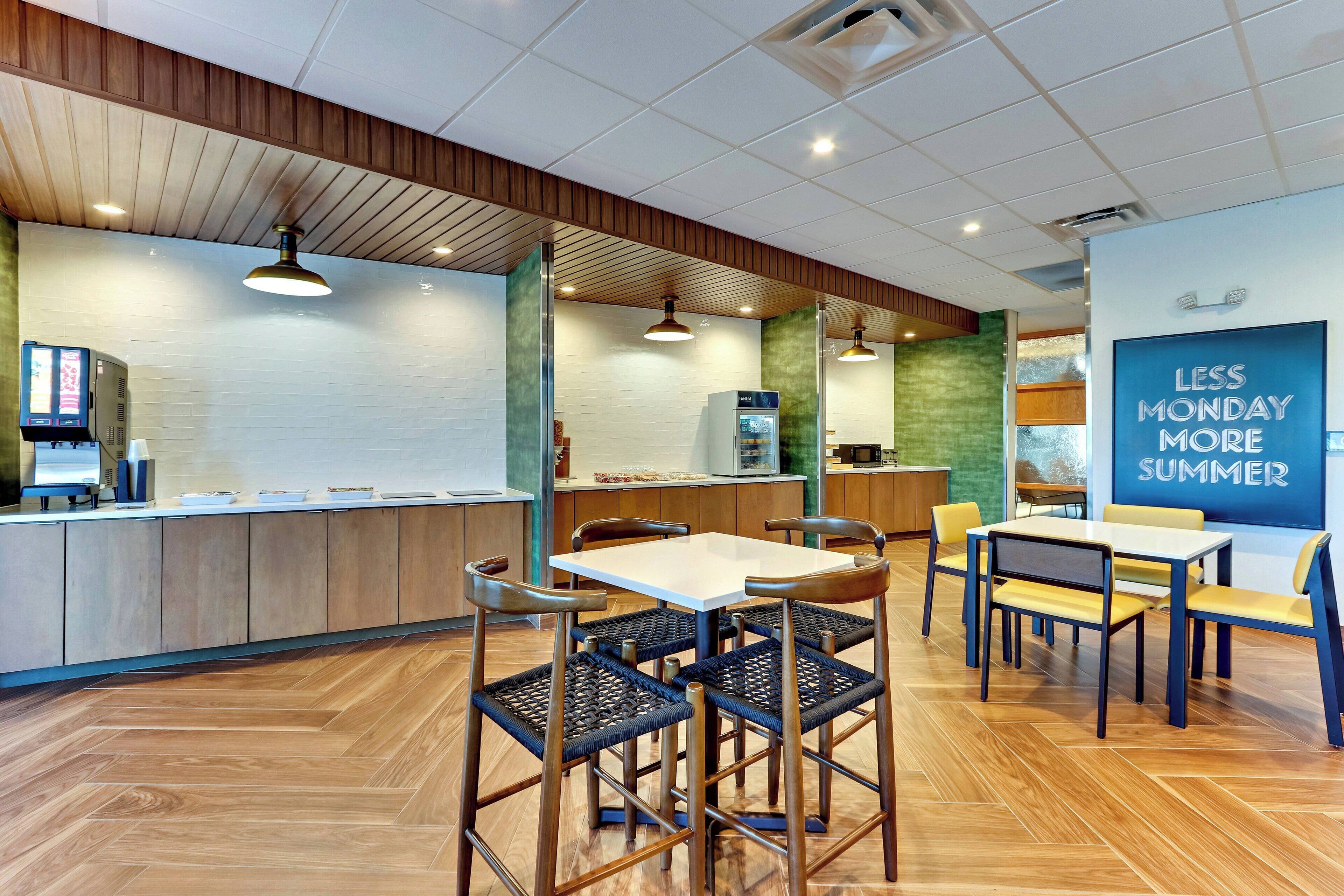 free buffet breakfast