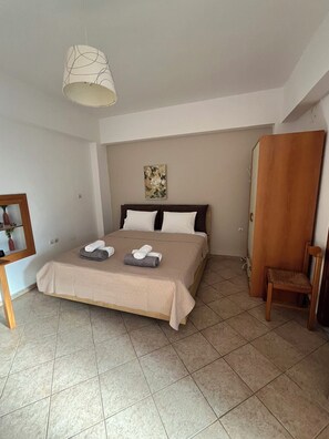 2 chambres, fer et planche Ă repasser, lit parapluie, Wi-Fi gratuit
