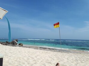 On the beach, sun loungers, beach towels - 4 BRvilla Cantik with private pool in Karma Kandara resort with ocean beach club (Ungasan)