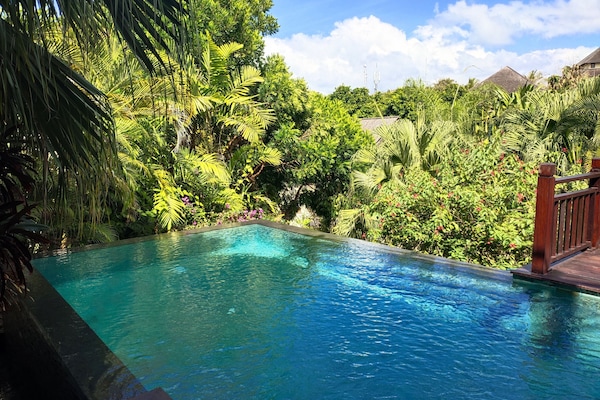 Udendørs pool, liggestole