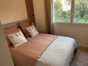 3 Schlafzimmer, Zimmersafe, Bügeleisen/Bügelbrett, Reisekinderbett