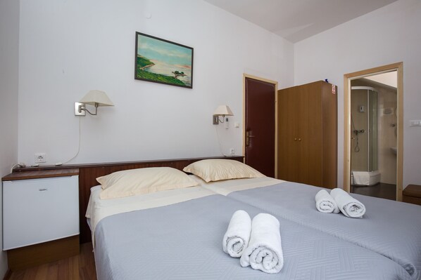 1 bedroom, WiFi, bed sheets - Villa Konalić - Double or Twin Room with Garden View (Mokosica)