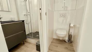 Free toiletries, hair dryer, towels