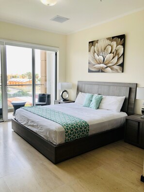 2 chambres, fer et planche à repasser, accès au Wi-Fi (inclus)