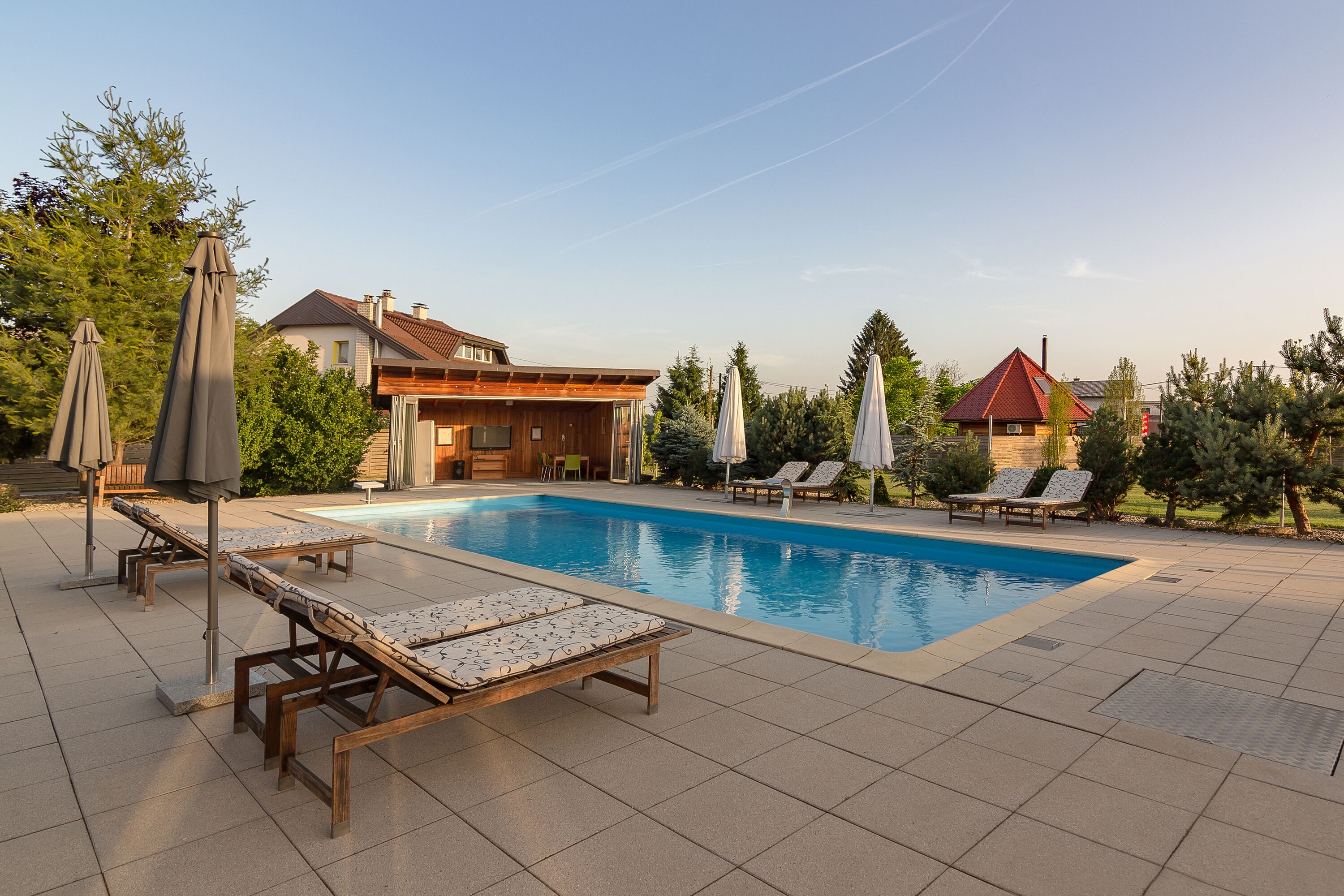 Seasonal outdoor pool, a heated pool