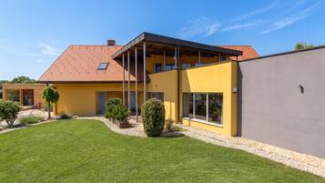 Family Villa, Multiple Bedrooms, 2 Bathrooms, Mountainside (Pool Villa Prleški Raj) | Exterior