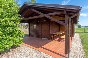 家庭別墅, 多間臥室, 2 間浴室, 山旁 (Villa Prleški Raj - Pool, Sauna,) | 室外用餐