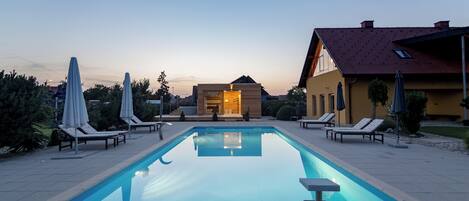 Seasonal outdoor pool, a heated pool