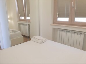 1 bedroom, in-room safe, iron/ironing board, travel crib