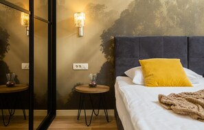 4 bedrooms, in-room safe, travel cot, free WiFi