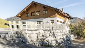 Esterni