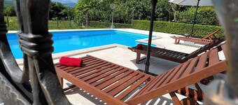 Ferienhaus mit Swimmingpool und Klimaanlage