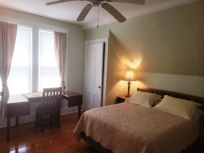 5 quartos, Wi-Fi de cortesia, roupa de cama