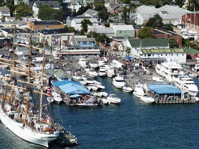 NEW VICTORIAN GEM IN GREENPORT