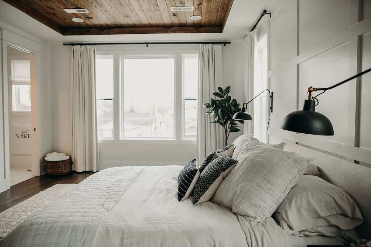 4 多间卧室、办公桌、熨斗/熨衣板、免费 WiFi