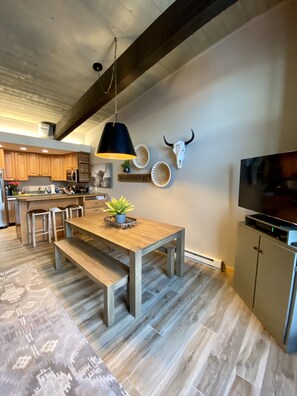 Dining - ‘This Must be the Place!’ Ski-in/Ski-out condo with breathtaking views! (Steamboat Springs)