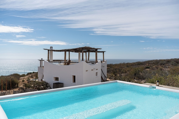 Piscina all'aperto, cabanas (a pagamento)