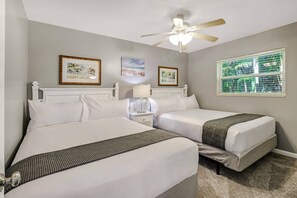 Condo (189 Dakota Ave-Palm Paradise) | 2 bedrooms, free WiFi - Speedy Turtle (Fort Myers Beach)