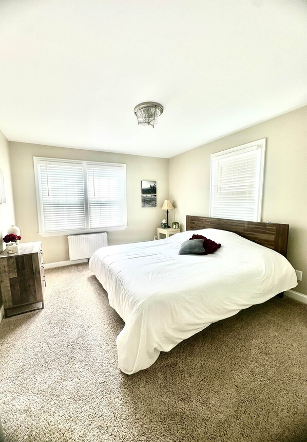 5 bedrooms, iron/ironing board, free WiFi, bed sheets